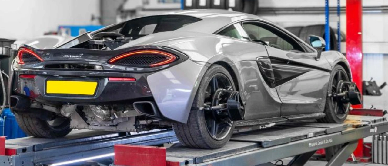 McLaren Engine Repair Workshop in Dubai